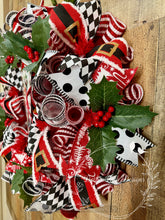 Load image into Gallery viewer, Santa and Milk Christmas Wreath