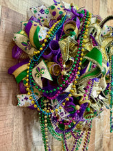 Load image into Gallery viewer, Mardi Gras Masquerade Wreath with Venetian Mask and Beads