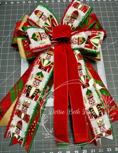 Nutcracker Bow