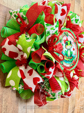 Load image into Gallery viewer, Valentine Frog Love Wreath – Red &amp; Green Frog Valentine Door Wreath
