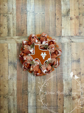 Load image into Gallery viewer, Texas Longhorn Deco Mesh Wreath
