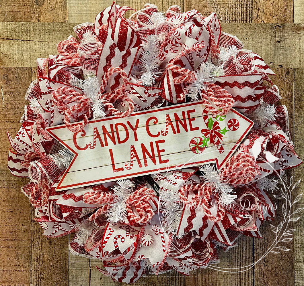 Christmas Wreath Class Saturday, October 19th, 6-8pm