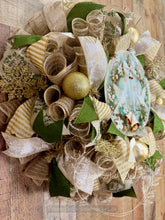 Load image into Gallery viewer, Christmas Doves
