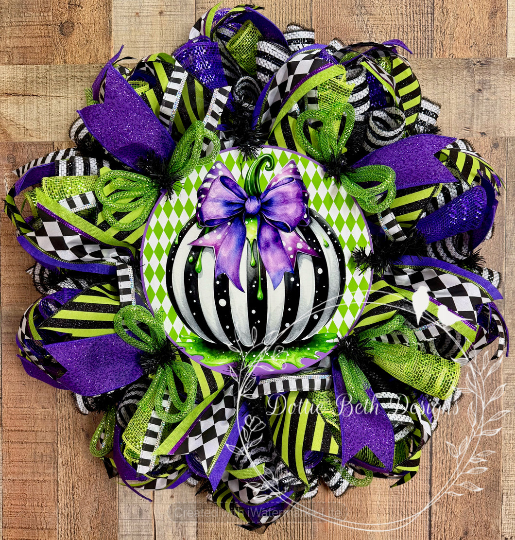 Whimsical Black & White Pumpkin Wreath – Halloween Harlequin Purple and Green
