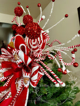 Load image into Gallery viewer, Gingerbread Tree Topper
