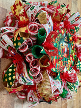 Load image into Gallery viewer, Classic Nutcracker Christmas Wreath – Festive Holiday Door Decor

