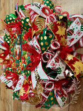 Load image into Gallery viewer, Classic Nutcracker Christmas Wreath – Festive Holiday Door Decor
