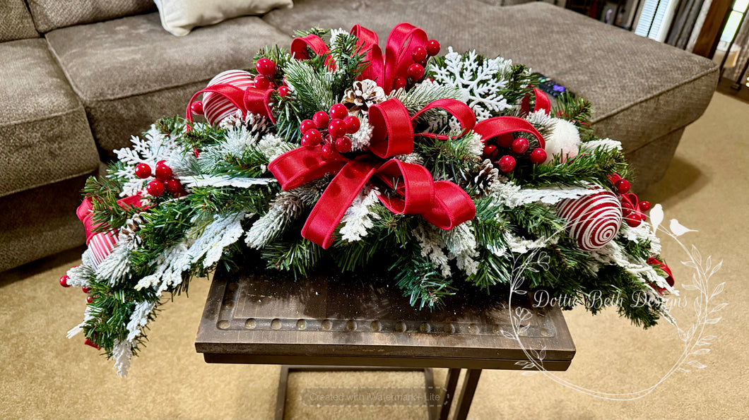 Christmas Mailbox Swag – Classic Red and White