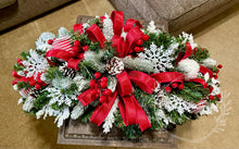 Load image into Gallery viewer, Christmas Mailbox Swag – Classic Red and White

