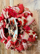 Load image into Gallery viewer, Valentine Highland Cow Wreath with Red and Neutral Ribbons – Valentine Front Door Decor
