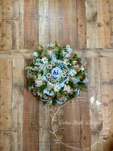 Load image into Gallery viewer, Hi- Daisies &amp; Butterflies
