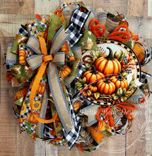 Load image into Gallery viewer, Traditional Pumpkin Fall Wreath with Buffalo Plaid
